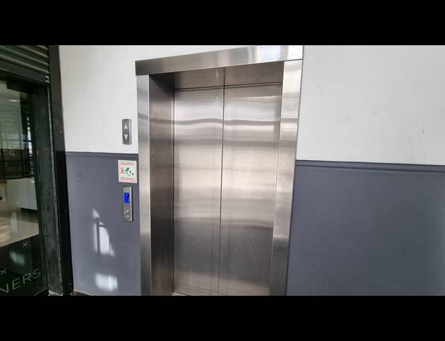 506M² BUSINESS TO LET IN WOODSTOCK
